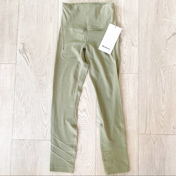 Lululemon Nulu Fold Yoga High Rise Crop Leggings 23” Rosemary Green - Picture 5 of 8